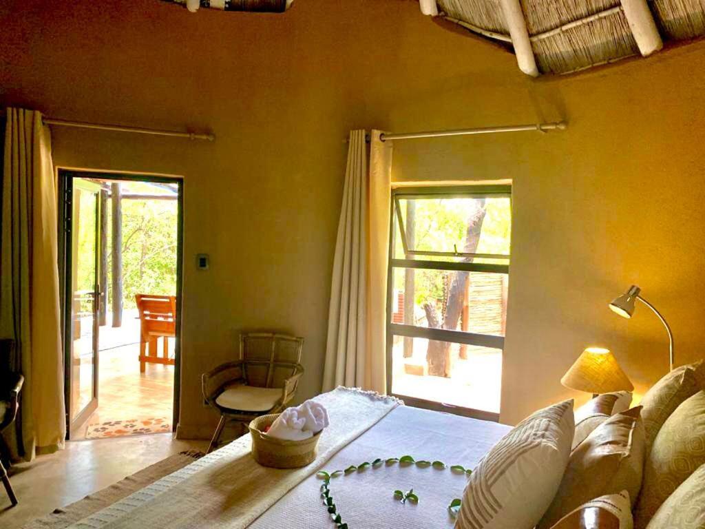 Ikhaya Lamadube Game Lodge Klipdrift Екстер'єр фото
